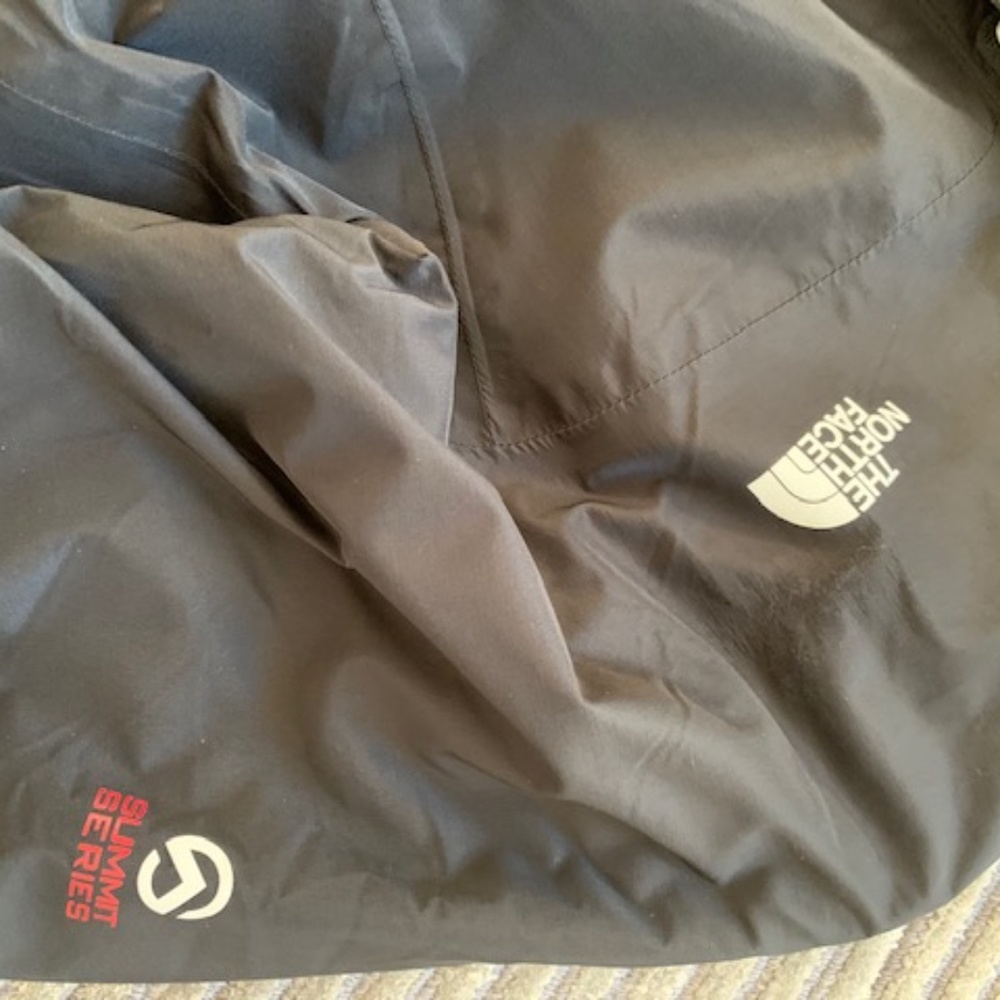 North Face Black Ski Coat - Picture 3 of 8
